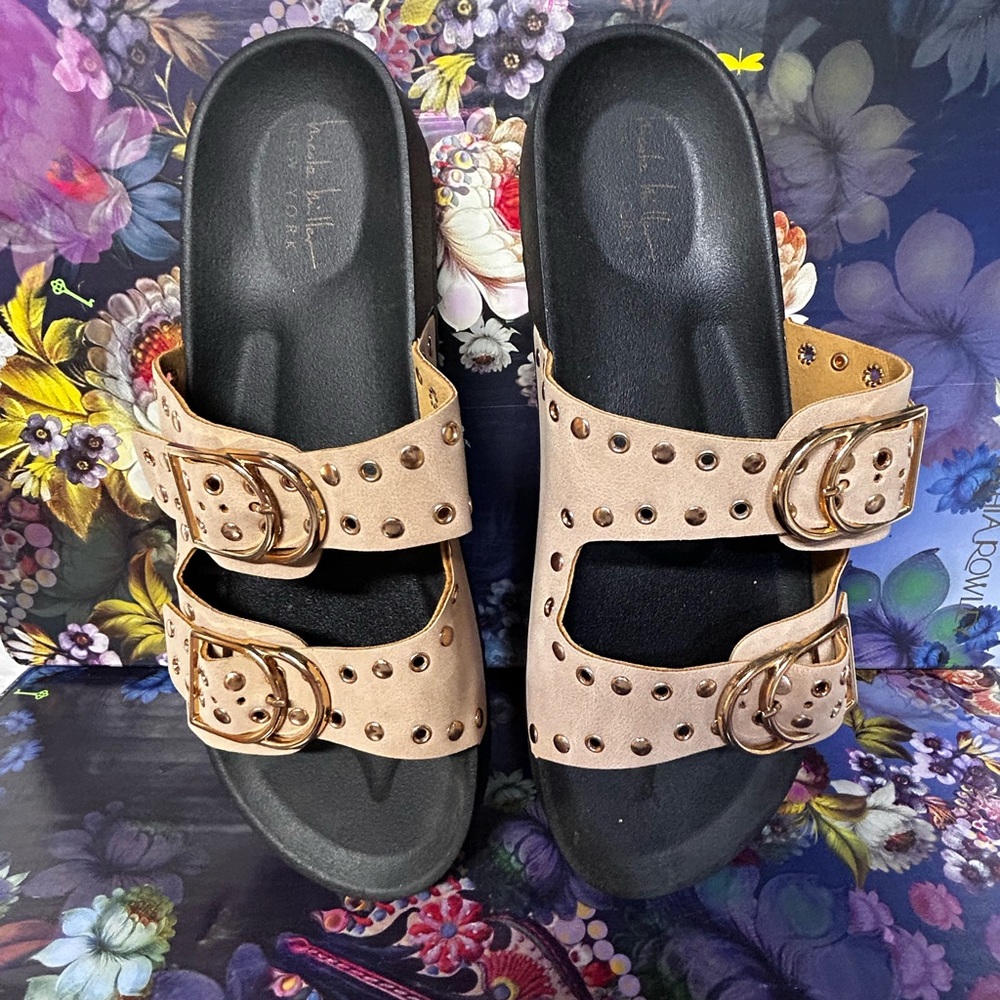 Nicole Miller Stylish Beige Sandals with Double Buckle
